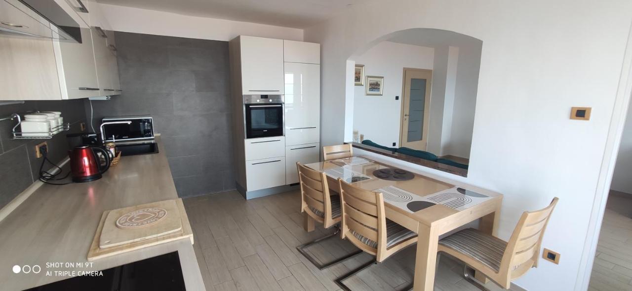 Apartment Karla Rijeka Luaran gambar